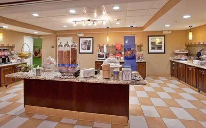 Hampton Inn & Suites Aberdeen
