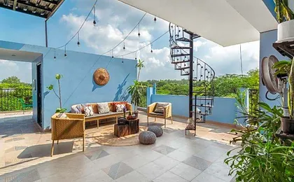 Minimalist Poshtel & Suites