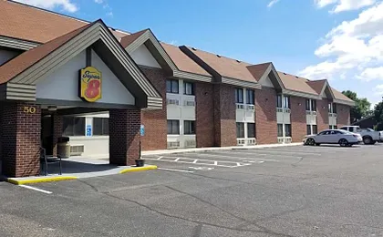 Super 8 by Wyndham St. Cloud