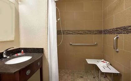 Luxe Hotel Nashville Airport