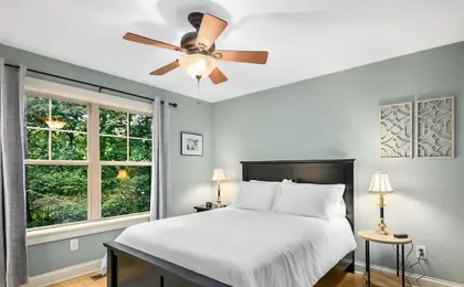 Cozy 2BR Townhouse w Deck Walk to W Asheville