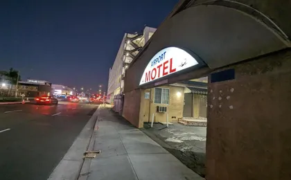 Airport Motel - Inglewood (Adults only)