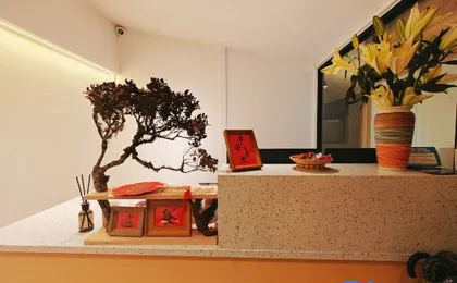Erhaixi Family Theater Hotel（Longkan Wharf Hotel）