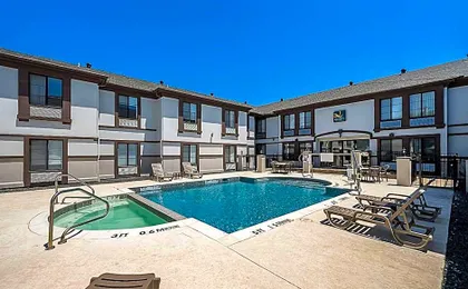 Quality Inn & Suites Irving DFW Airport South