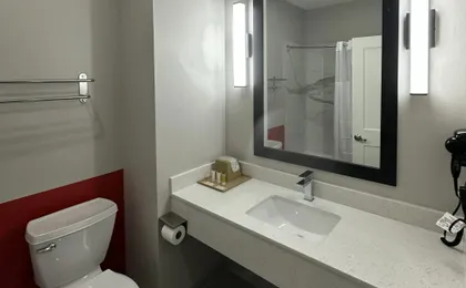 Super 8 By Wyndham Baytown