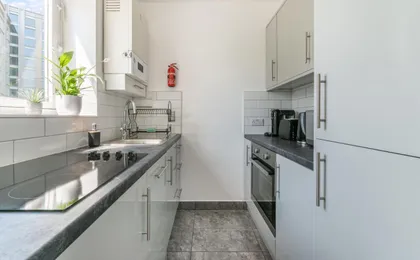 Lovely 1 Bedroom Apartment in Waterloo