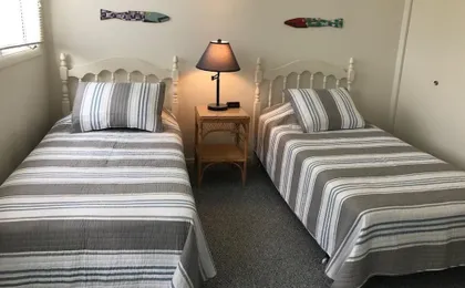 Mariners Court 206
