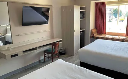 Microtel Inn & Suites by Wyndham Clarksville