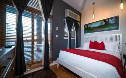 Henry Norman Hotel