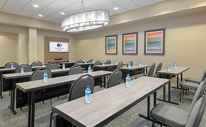 DoubleTree By Hilton Hotel West Palm Beach - Airport