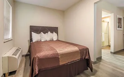 Quality Inn & Suites Dallas-Cityplace