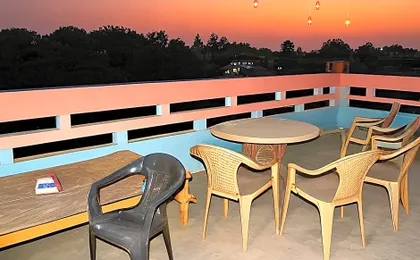 Goroomgo Mahamaya Guest House Sarnath Varanasi