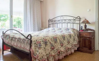 Family Apt with Garden Next To the Sea