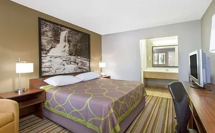 Super 8 by Wyndham Wytheville