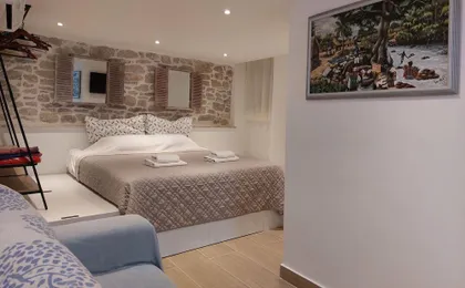 Homey 1-Br Apt