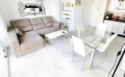 Skol 508 West Facing Duplex Apartment with Amazing Sea Views