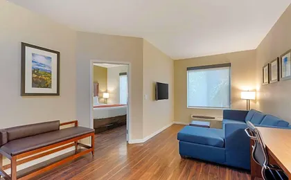 Comfort Inn & Suites Near Ontario Airport