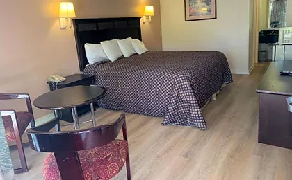 Tollway Inn Beloit
