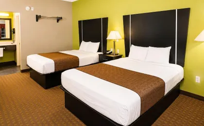 All Seasons Inn & Suites