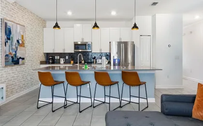 4BR Townhome w/ Private Pool at Storey Lake