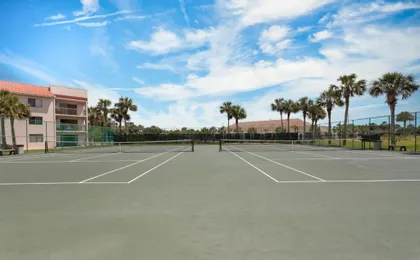 Ocean Village Club O35