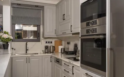 Elegant Oasis 2 Br Apt Near the Marina & the Beach