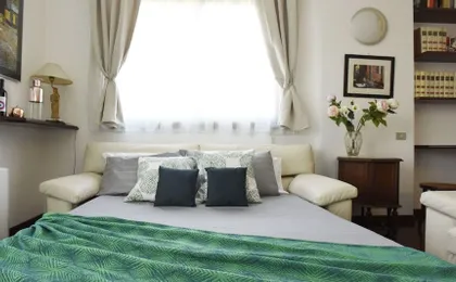 Joivy Victorian House