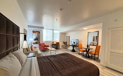 Melrose Rooftop Boutique Residences