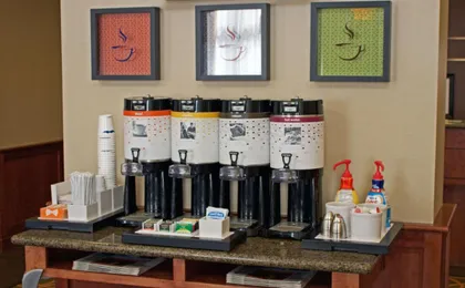 Hampton Inn & Suites Chesapeake-Battlefield Blvd. (H)
