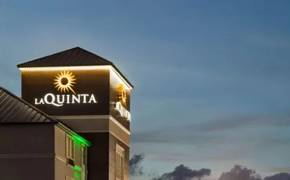 La Quinta Inn & Suites by Wyndham San Antonio N Stone Oak
