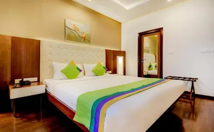 Crest Hotel