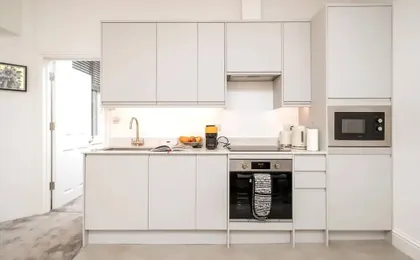 Earl s Court Chelsea 1BR Elegant Stay Tube