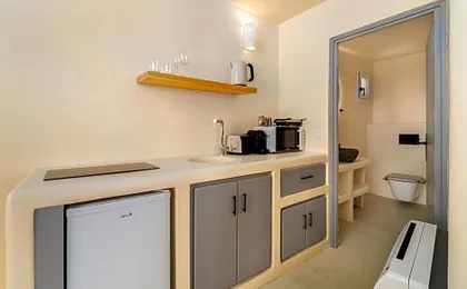 Eolithos Exclusive Suites