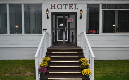 Perfect Stay Inn & Suites