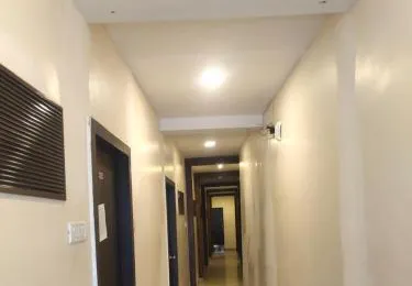 Hotel O Golden Nest Near Chhatrapati Shivaji International Airport