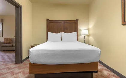Best Western Plus Cimarron Hotel & Suites