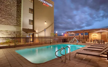 Courtyard Phoenix Mesa Gateway Airport