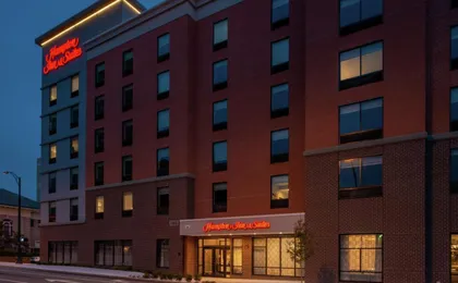 Hampton Inn & Suites Winston-Salem Downtown (H)