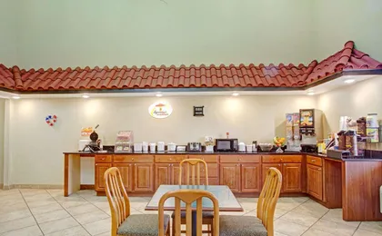 Super 8 by Wyndham Forrest City Ar