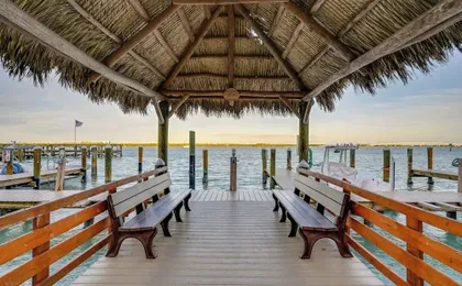 Riverside Marco Island Condo: Pool & Marina Access