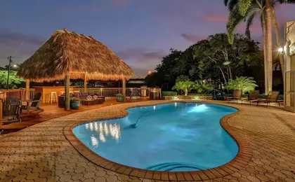 Casa Mila 7BR with Private Heated POOL