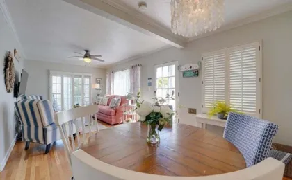 Coral Cottage