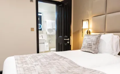 The Crescent Hyde Park (Adults only)