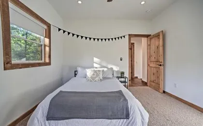 Luxury Home with Deck Explore the Catskill Mtns!