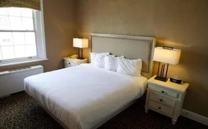 Spokane Club Inn