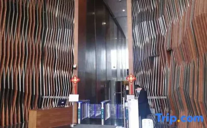 Xizhengjia apartment (Guangzhou financial city Keyun Road subway station store)