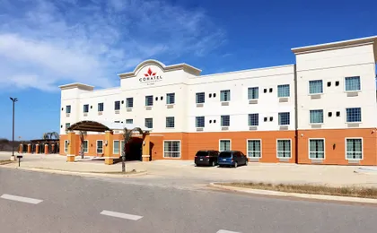 Days Inn & Suites Cotulla