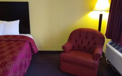 Econo Lodge Inn & Suites West - Energy Corridor