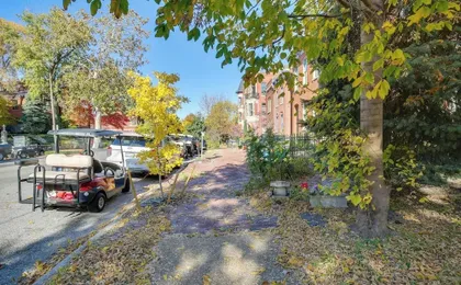 Heart of St Louis! Walkable Soulard Apt w/ Loft