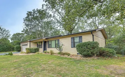 Sunroom & Yard: Charming Hot Springs Home!
